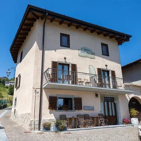 Ap. Ginevra - Di Garda Apartmán *